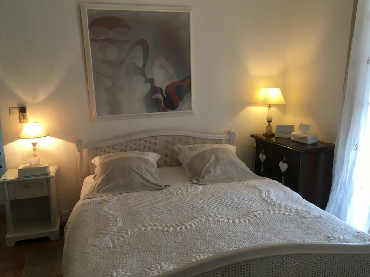 Mas Des Kardouons Bed and Breakfast Tourrettes-sur-Loup Esterno foto